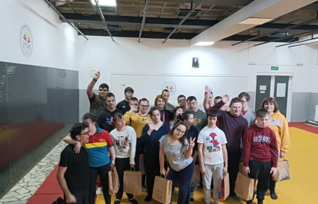 cadouri-scoala-arc-asociatia-down-bucuresti-romania-2025 (3)